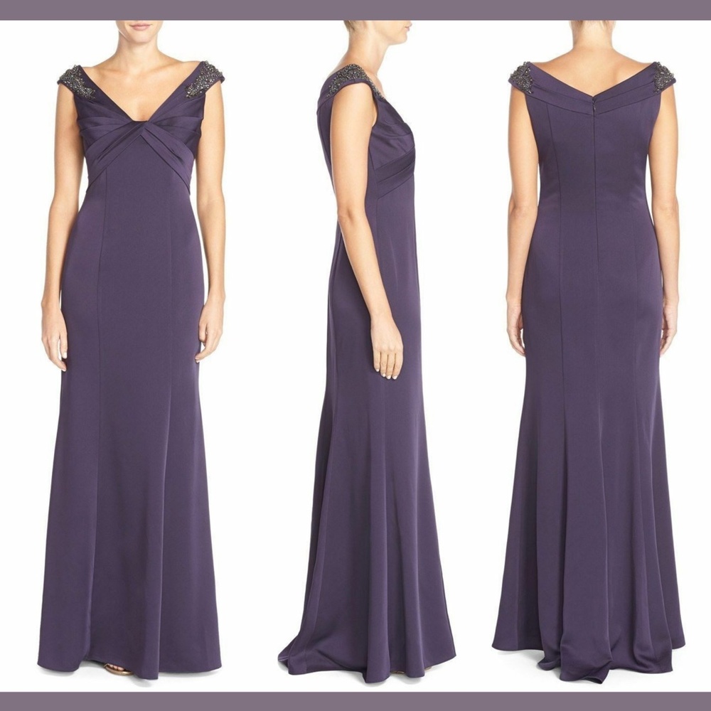 NEW Adrianna Papell Pleat Off Shoulder‎ Crepe Gown in Prune Purple [SZ 6 ]